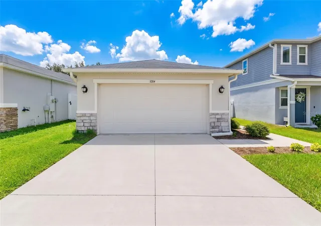 1st image of 1084 Papaya Cir, Davenport, FL 33897 | MLS# S5155763