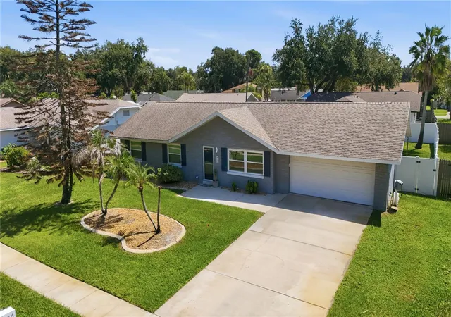 Photo 1 of Single family home for sale at 636 Devon St, Port Orange, FL 32127 | MLS# V4950765 | Listing updated on 2026-09-27