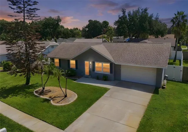 Photo 2 of Single family home for sale at 636 Devon St, Port Orange, FL 32127 | MLS# V4950765 | Listing updated on 2026-09-27