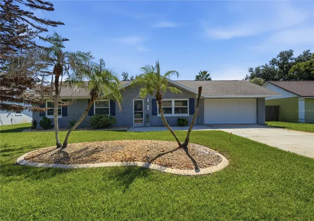 Photo 3 of Single family home for sale at 636 Devon St, Port Orange, FL 32127 | MLS# V4950765 | Listing updated on 2026-09-27