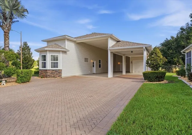 Photo 2 of Single family home for sale at 194 Laynewade Rd, Polk City, FL 33868 | MLS# L4964345 | Listing updated on 2026-10-05
