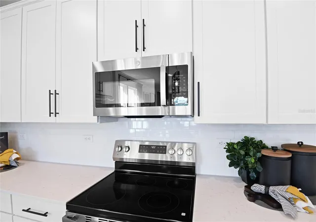 Photo 4 of Single family home for sale at 17152 Legacy Preserve Dr, Parrish, FL 34219 | MLS# S5155768 | Listing updated on 2026-10-07