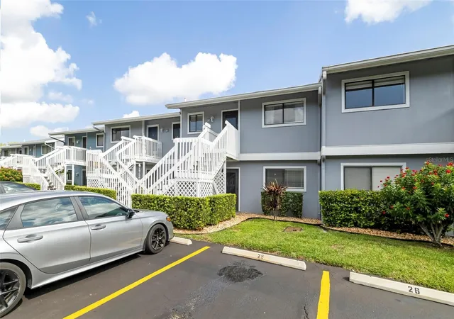 3rd image of 6033 34Th St W #26, Bradenton, FL 34210 | MLS# A4703183
