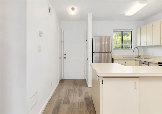 5th image of 6033 34Th St W #26, Bradenton, FL 34210 | MLS# A4703183