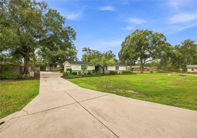 5th image of 3540 Peacock Ln, Mulberry, FL 33860 | MLS# L4964347
