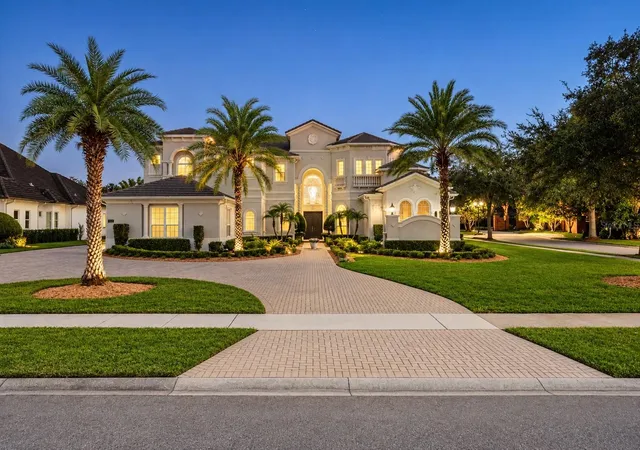 Photo 1 of Mansion for sale at 13101 Bellaria Cir, Windermere, FL 34786 | MLS# O6434168 | Listing updated on 2026-09-23