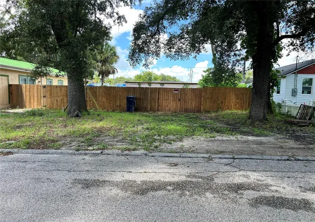 2nd image of 8508 N 9th St, Tampa, FL 33604 | MLS# TB8539576