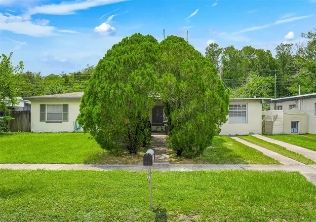 Photo 1 of Sale Pending at 2304 Colton Dr, Orlando, FL 32822 | MLS# O6434175 | Listing updated on 2026-10-07