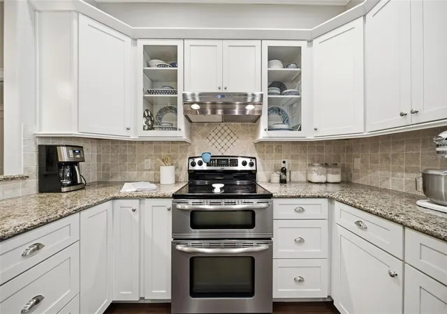 Photo 4 of Single family home for sale at 1905 Pine St, Valrico, FL 33594 | MLS# TB8539586 | Listing updated on 2026-10-01