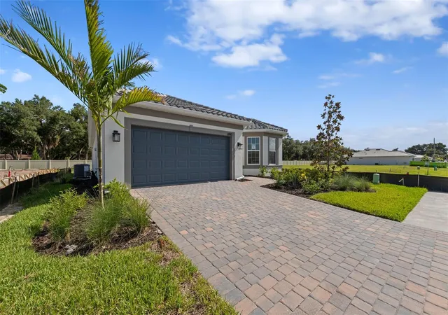 Photo 1 of Sale Pending at 6990 Minneola Ct, Nokomis, FL 34275 | MLS# TB8539592 | Listing updated on 2026-10-06