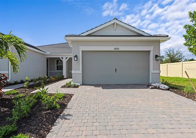 Photo 1 of Single family home for sale at 6855 Cali Ct, Nokomis, FL 34275 | MLS# TB8539603 | Listing updated on 2026-10-04