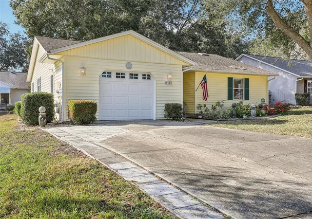 Photo 2 of Single family home for sale at 1507 New Abbey Ave, Leesburg, FL 34788 | MLS# OM730555 | Listing updated on 2026-10-17