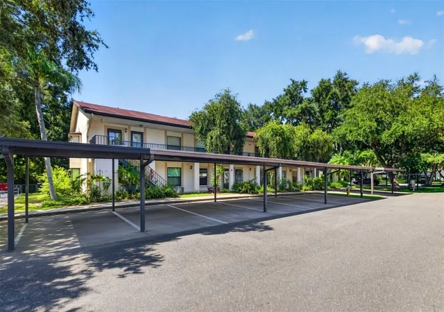 2nd image of 11511 113th St #13F, Largo, FL 33778 | MLS# TB8539609
