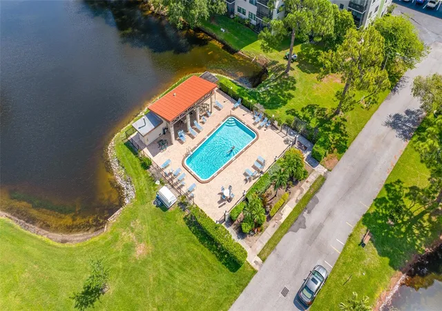 2nd image of 5970 80th St N #409, Saint Petersburg, FL 33709 | MLS# TB8539613