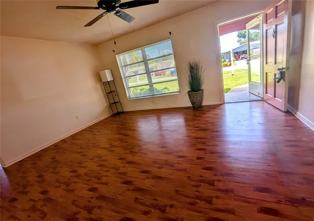3rd image of 969 6Th Ave Ne, Largo, FL 33770 | MLS# TB8539617