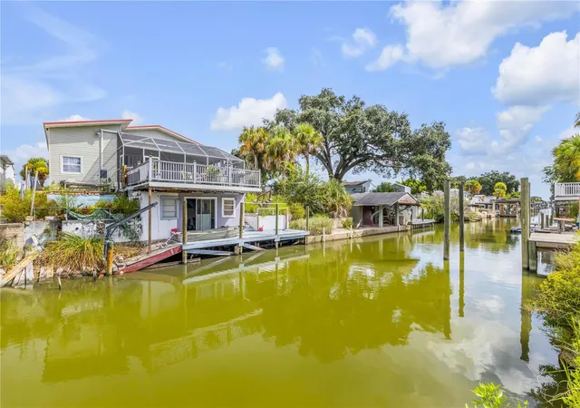 Photo 2 of Single family home for sale at 124 Indian Crk Rd, Oak Hill, FL 32759 | MLS# NS1089019 | Listing updated on 2026-10-01