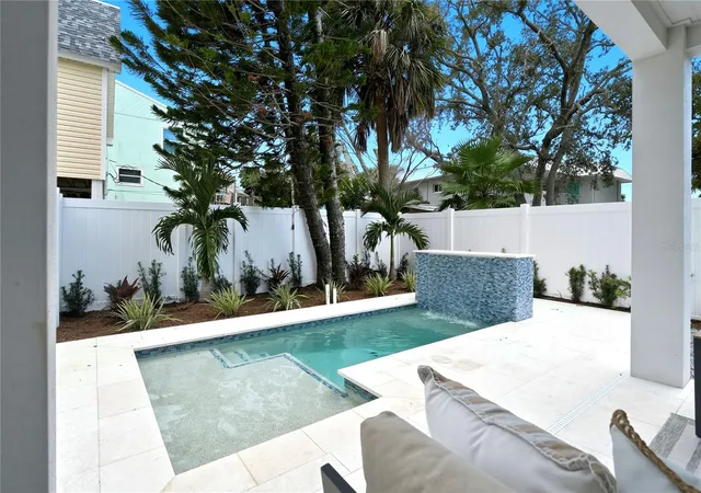 39th image of 205 Bates Ave #B, Indian Rocks Beach, FL 33785 | MLS# TB8539619