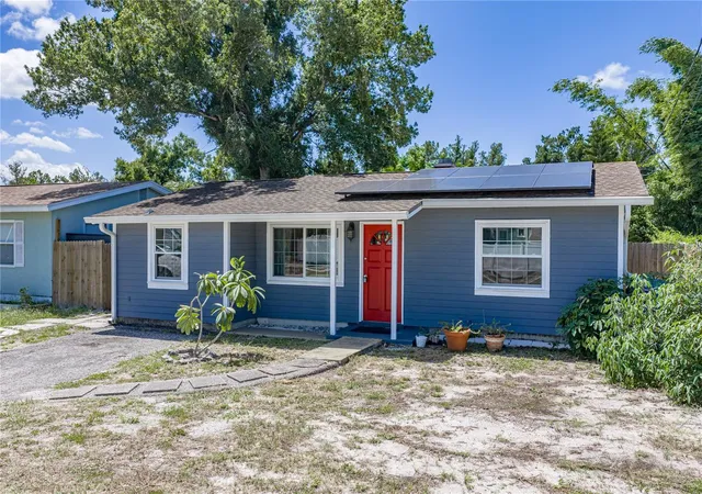 2nd image of 5326 6th Ave S, Saint Petersburg, FL 33707 | MLS# TB8539623