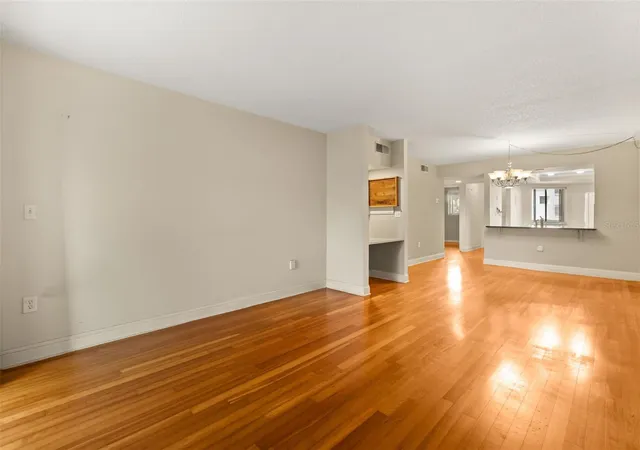 Photo 3 of Condo for sale at 4101 Fairview Vista Pt #229, Orlando, FL 32804 | MLS# O6434251 | Listing updated on 2026-10-01