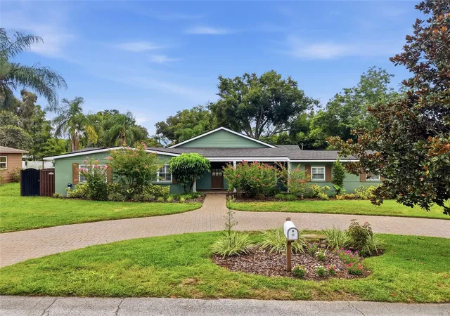 Photo 1 of Single family home for sale at 1216 S Pine Lake Dr, Tampa, FL 33612 | MLS# TB8539650 | Listing updated on 2026-09-30
