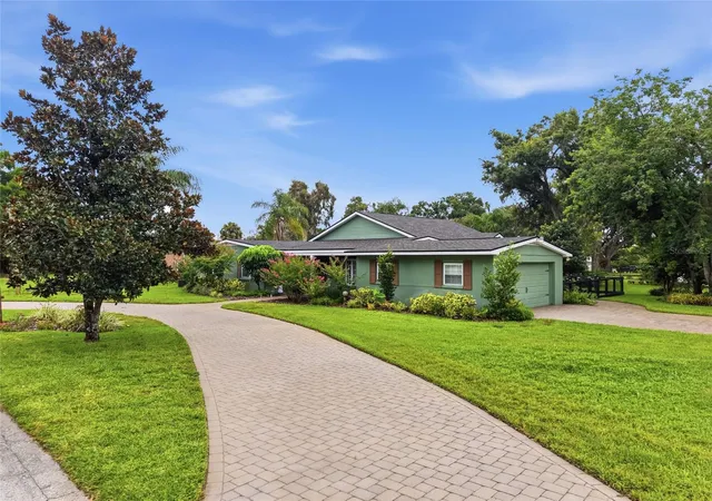 Photo 3 of Single family home for sale at 1216 S Pine Lake Dr, Tampa, FL 33612 | MLS# TB8539650 | Listing updated on 2026-09-30