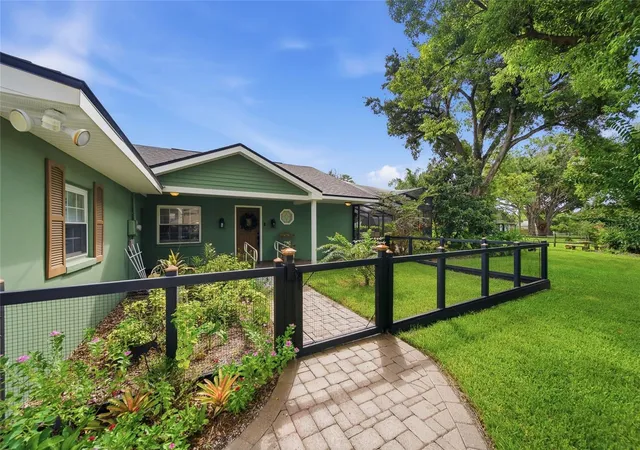 Photo 4 of Single family home for sale at 1216 S Pine Lake Dr, Tampa, FL 33612 | MLS# TB8539650 | Listing updated on 2026-09-30