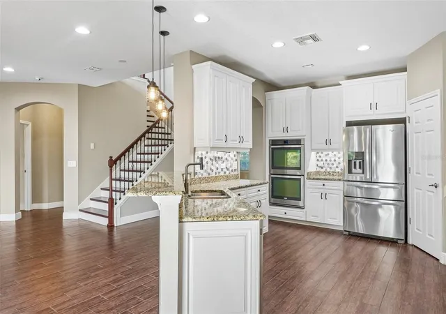 3rd image of 19711 Wellington Manor Blvd, Lutz, FL 33549 | MLS# TB8539664