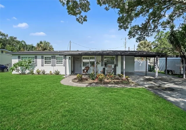 Single family home for sale at 4636 W Bay Ct Ave, TAMPA, FL 33611 | MLS# TB8539687