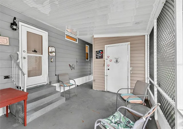 Photo 3 of Manufactured home for sale at 417 Villa Nueva Cir, North Port, FL 34287 | MLS# TB8539691 | Listing updated on 2026-09-22