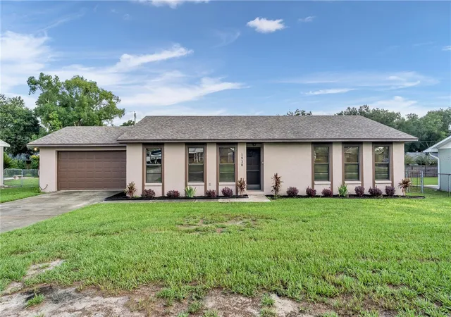 Photo 1 of Single family home for sale at 1930 High Glen Ct S, Lakeland, FL 33813 | MLS# L4964359 | Listing updated on 2026-10-07
