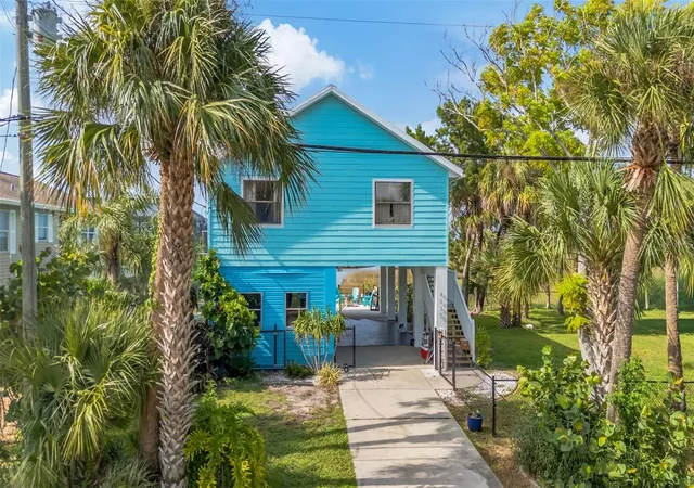 4th image of 4035 Eagle Nest Dr, Hernando Beach, FL 34607 | MLS# TB8539697
