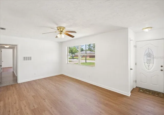 Photo 4 of Single family home for sale at 2125 W Lou Dr, Jacksonville, FL 32216 | MLS# FC320758 | Listing updated on 2026-09-27