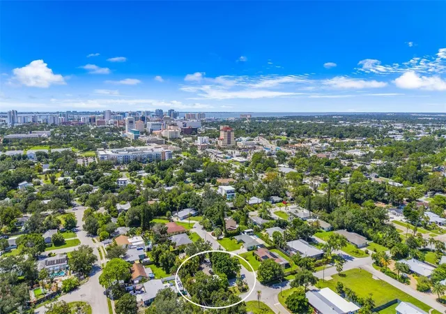Photo 1 of Single family home for sale at 2488 Davis Blvd, Sarasota, FL 34237 | MLS# A4703242 | Listing updated on 2026-10-06