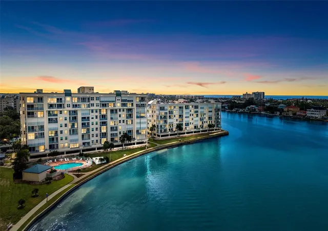 Photo 3 of Condo for sale at 7932 Sailboat Key Blvd S #804, South Pasadena, FL 33707 | MLS# TB8539707 | Listing updated on 2026-08-21