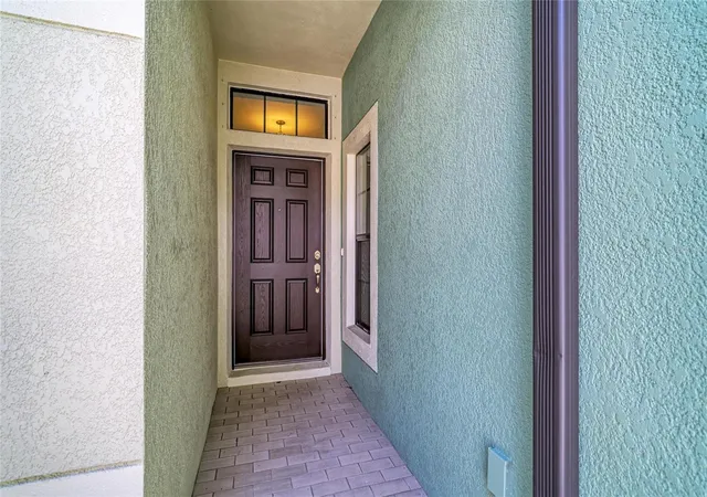 3rd image of 4991 Oarsman Ct, Sarasota, FL 34243 | MLS# A4703247