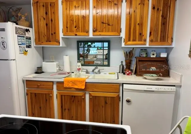 2nd image of 5820 N Church Ave, TAMPA, FL 33614