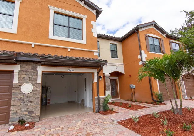 2nd image of 20450 Lagente Cir, Venice, FL 34293 | MLS# A4703249