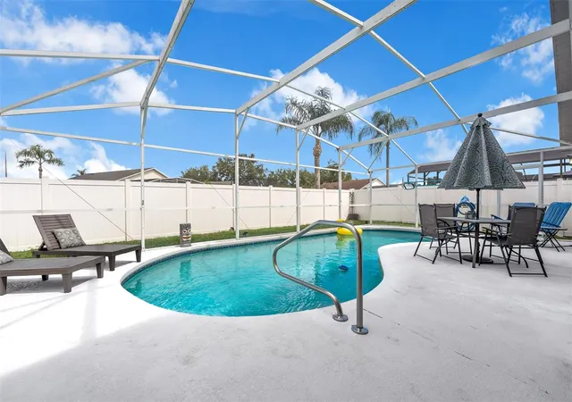 Photo 3 of Single family home for sale at 1006 Clear Crk Cir, Clermont, FL 34714 | MLS# O6434328 | Listing updated on 2026-10-11