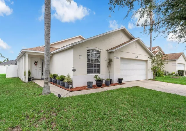 Single family home for sale at 1006 Clear Crk Cir, CLERMONT, FL 34714 | MLS# O6434328
