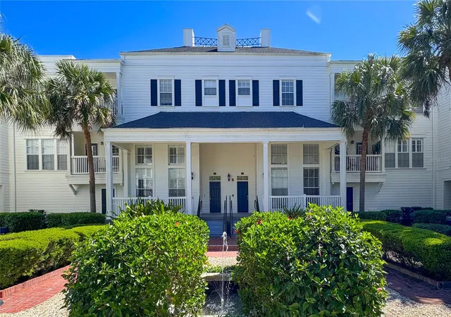 Photo 4 of Townhouse for sale at 431 Water St, Kissimmee, FL 34747 | MLS# O6434329 | Listing updated on 2026-09-14