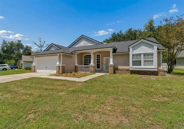 Photo 4 of Single family home for sale at 3315 Silverpond Dr, Plant City, FL 33566 | MLS# TB8539737 | Listing updated on 2026-09-29
