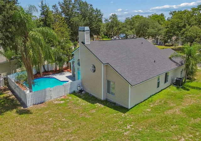 58th image of 3315 Silverpond Dr, Plant City, FL 33566 | MLS# TB8539737