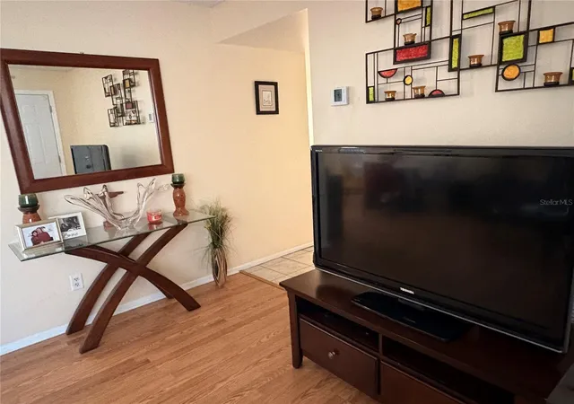 Photo 2 of Single family home for sale at 2564 Surrey Dr, Palm Harbor, FL 34684 | MLS# TB8539743 | Listing updated on 2026-10-04