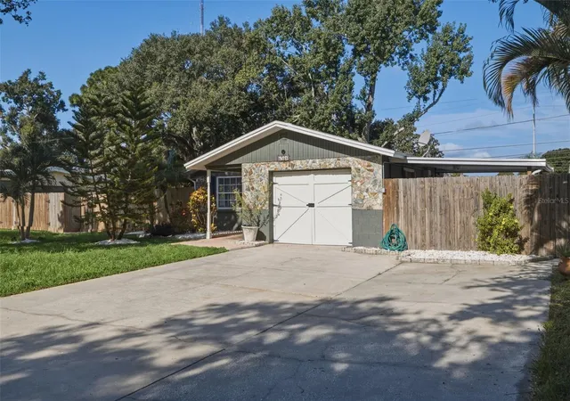2nd image of 8536 Quail Rd, Seminole, FL 33777 | MLS# TB8539772