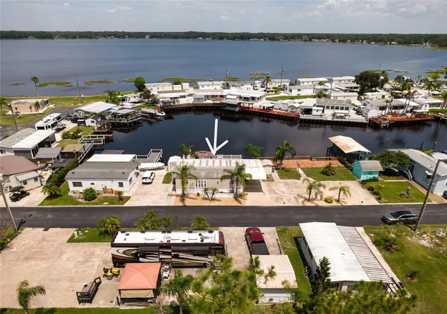 4th image of 1405 Starboard Dr, Saint Cloud, FL 34771 | MLS# S5155805