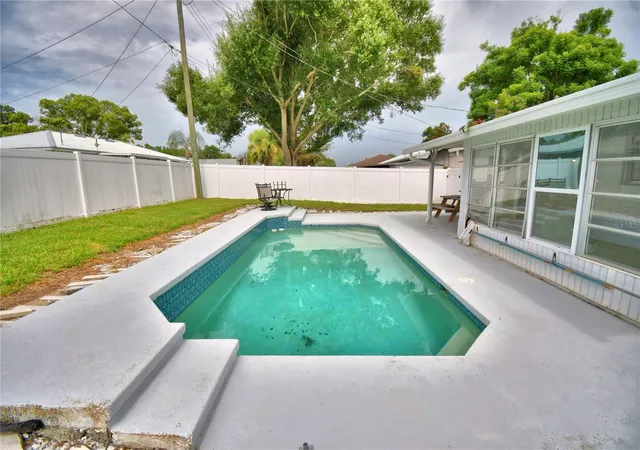 Photo 3 of Single family home for sale at 153 Browning Cir, Winter Haven, FL 33884 | MLS# S5155806 | Listing updated on 2026-08-29
