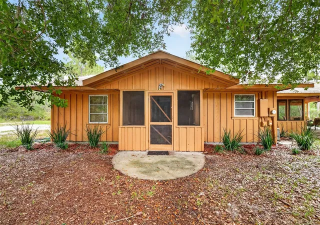 Photo 3 of Single family home for sale at 24939 Old Deer Rd, Paisley, FL 32767 | MLS# G5116581 | Listing updated on 2026-10-04