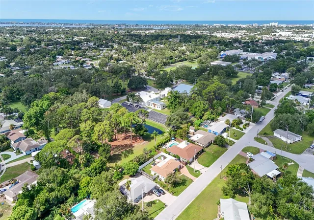 55th image of 3274 Savage Rd, Sarasota, FL 34231 | MLS# A4703273