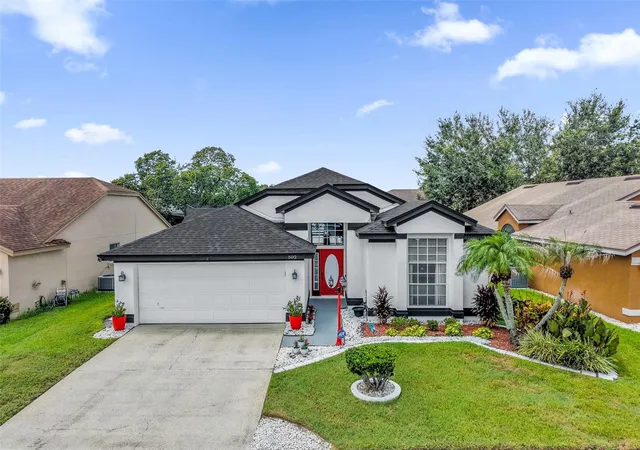 Photo 3 of Single family home for sale at 502 Brightview Dr, Lake Mary, FL 32746 | MLS# O6434412 | Listing updated on 2026-10-06