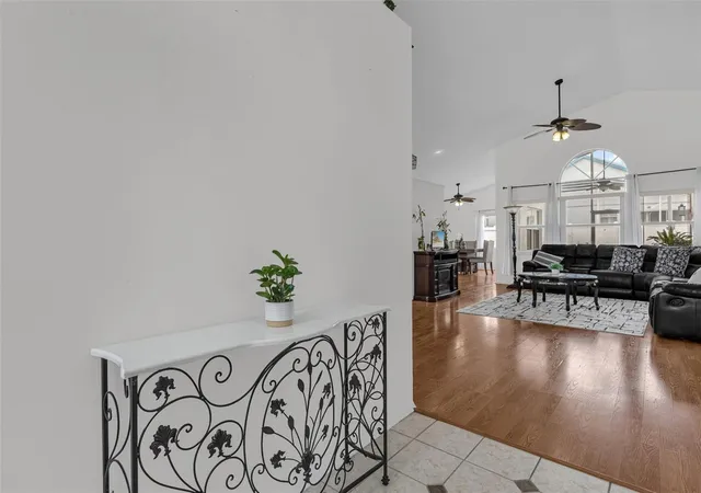 Photo 3 of Single family home for sale at 502 Brightview Dr, Lake Mary, FL 32746 | MLS# O6434412 | Listing updated on 2026-10-06